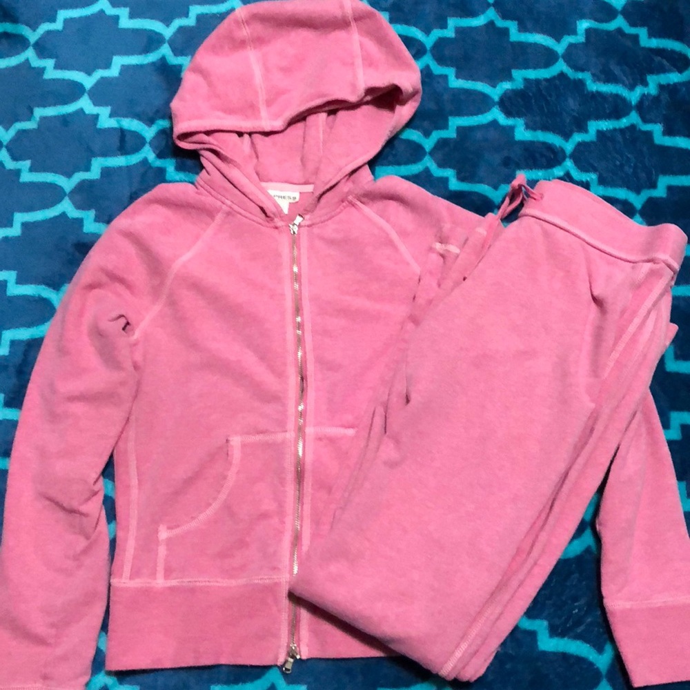 Express track suit size small